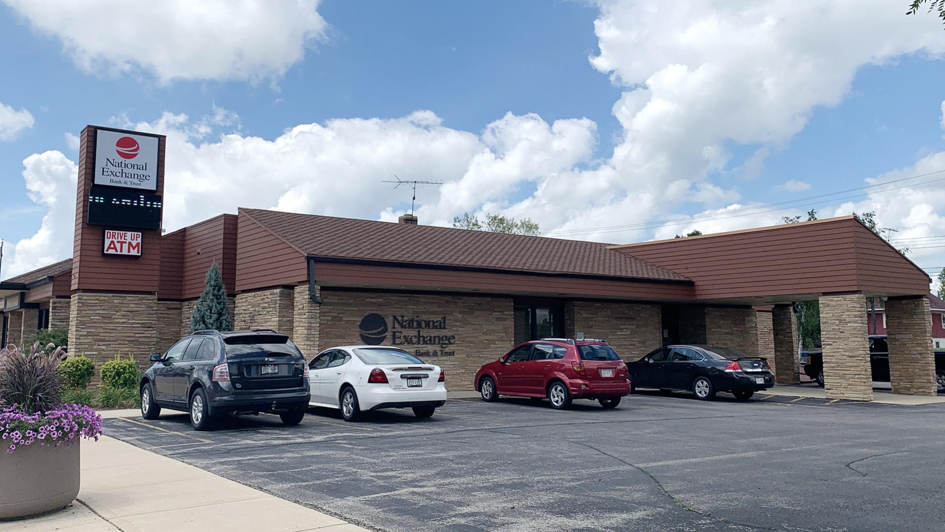 National Exchange Bank & Trust - Waupun - Gallery Photo