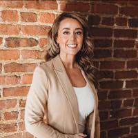 Selena Jones - Regional Manager & Senior Loan Officer in Louisville, KY