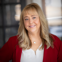 Lisa Arundale - REALTOR® in Cedar Rapids, IA