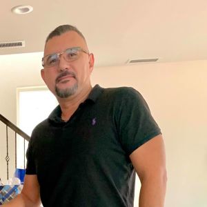 RENE QUINONEZ - Gallery Photo